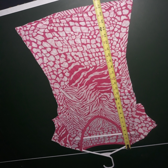 Rue21 red animal print short sleeve blouse size Large - Picture 8 of 10